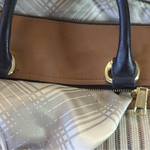London Fog Cream,  Brown, Navy Striped  Shoulder Bag with Black Handles. - Picture 6 of 14
